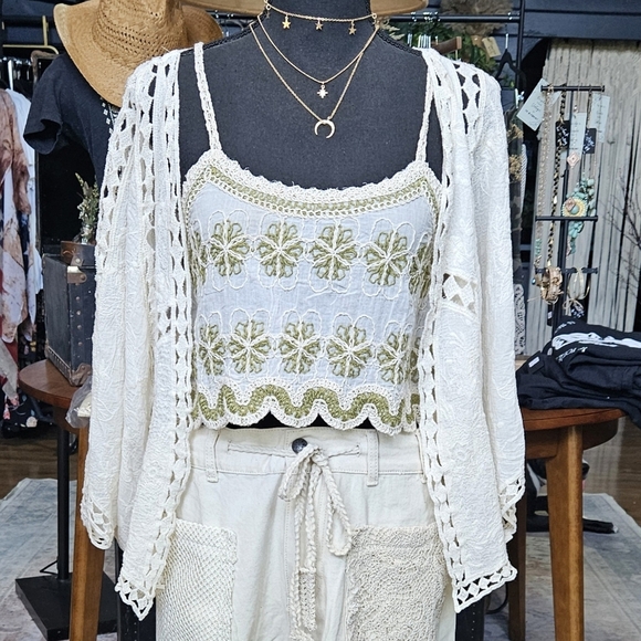 Bohemian  Crochet cardigan - Picture 2 of 4